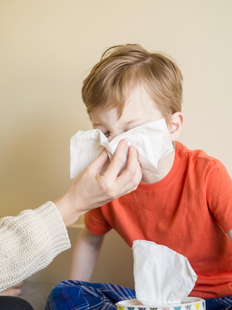Epistassi nasale nei bambini, le possibili cause e le cure